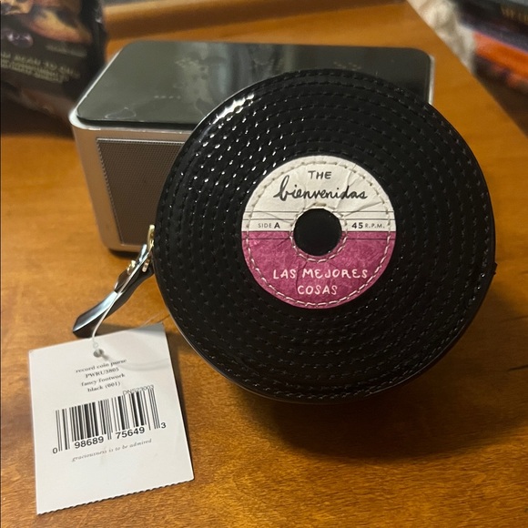 Kate Spade Black and Pink Vinyl Record Coin Purse NWT -“Fancy Footwork” - Picture 2 of 4